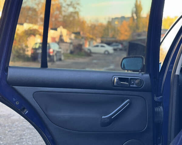 Синій Фольксваген Гольф, об'ємом двигуна 1.4 л та пробігом 404 тис. км за 3250 $, фото 48 на Automoto.ua