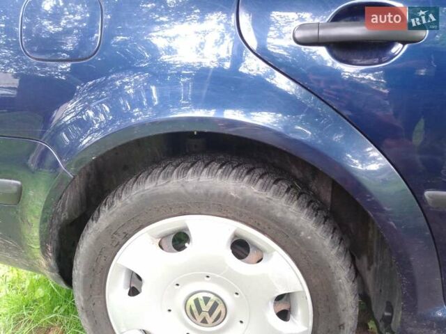 Синий Фольксваген Гольф, объемом двигателя 1.6 л и пробегом 302 тыс. км за 3399 $, фото 2 на Automoto.ua