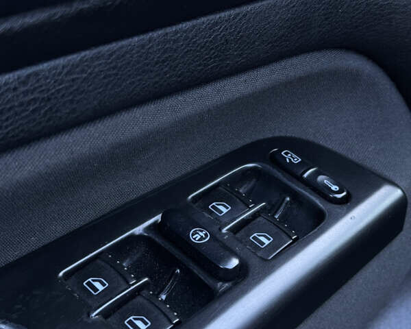 Синій Фольксваген Гольф, об'ємом двигуна 1.4 л та пробігом 404 тис. км за 3250 $, фото 31 на Automoto.ua