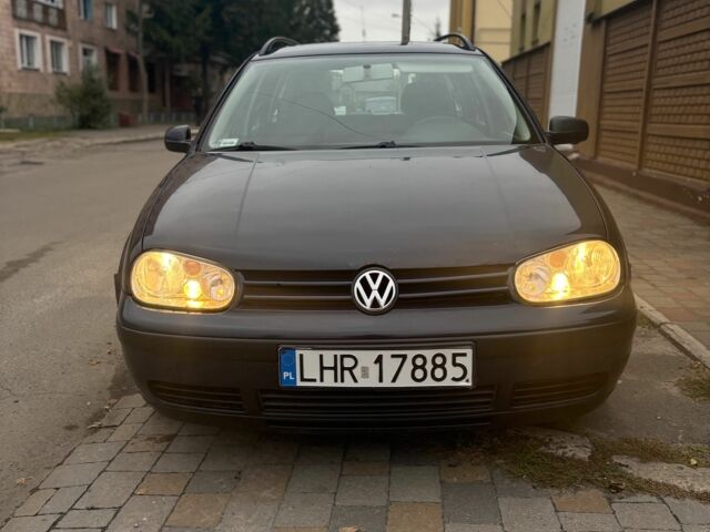 Синий Фольксваген Гольф, объемом двигателя 2 л и пробегом 300 тыс. км за 2400 $, фото 2 на Automoto.ua