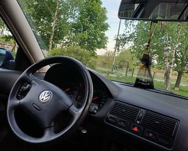 Синий Фольксваген Гольф, объемом двигателя 1.4 л и пробегом 218 тыс. км за 4300 $, фото 3 на Automoto.ua