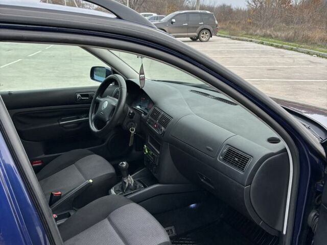 Синій Фольксваген Гольф, об'ємом двигуна 1.4 л та пробігом 240 тис. км за 4200 $, фото 9 на Automoto.ua