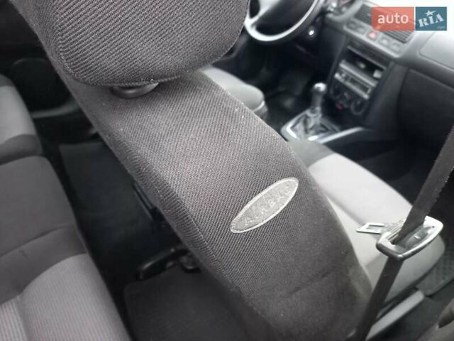 Синій Фольксваген Гольф, об'ємом двигуна 1.6 л та пробігом 258 тис. км за 4000 $, фото 13 на Automoto.ua