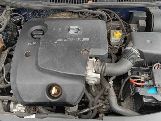 Синій Фольксваген Гольф, об'ємом двигуна 0 л та пробігом 111 тис. км за 1999 $, фото 1 на Automoto.ua