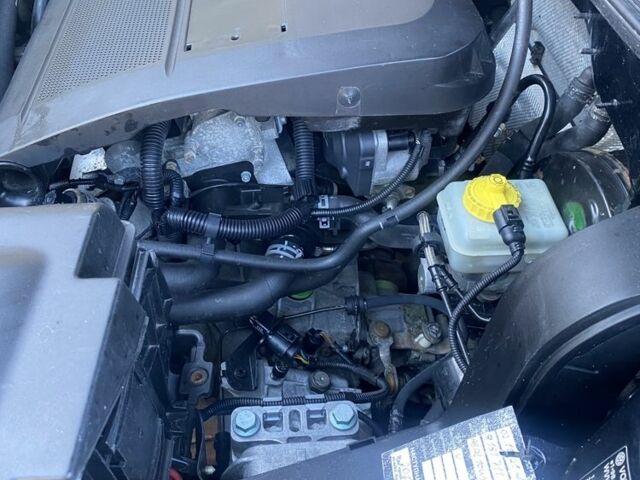 Синий Фольксваген Гольф, объемом двигателя 1.6 л и пробегом 205 тыс. км за 2400 $, фото 22 на Automoto.ua