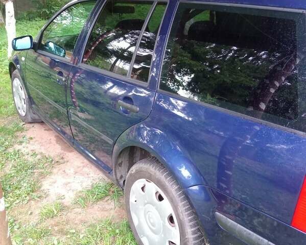 Синий Фольксваген Гольф, объемом двигателя 1.6 л и пробегом 302 тыс. км за 3399 $, фото 11 на Automoto.ua