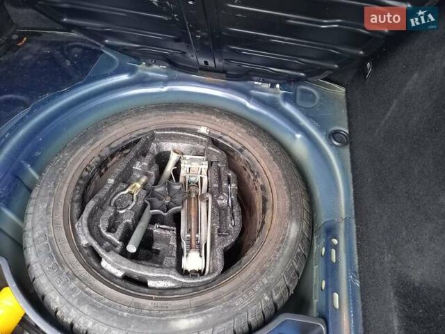 Синій Фольксваген Гольф, об'ємом двигуна 1.6 л та пробігом 258 тис. км за 4000 $, фото 22 на Automoto.ua