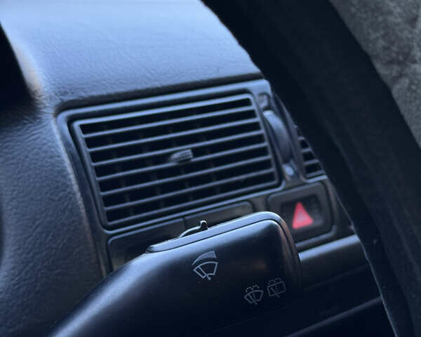 Синій Фольксваген Гольф, об'ємом двигуна 1.4 л та пробігом 404 тис. км за 3250 $, фото 65 на Automoto.ua