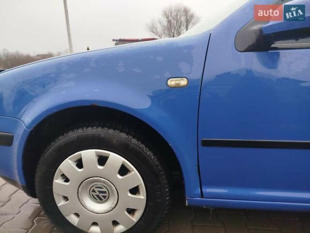 Синій Фольксваген Гольф, об'ємом двигуна 1.6 л та пробігом 270 тис. км за 3750 $, фото 1 на Automoto.ua