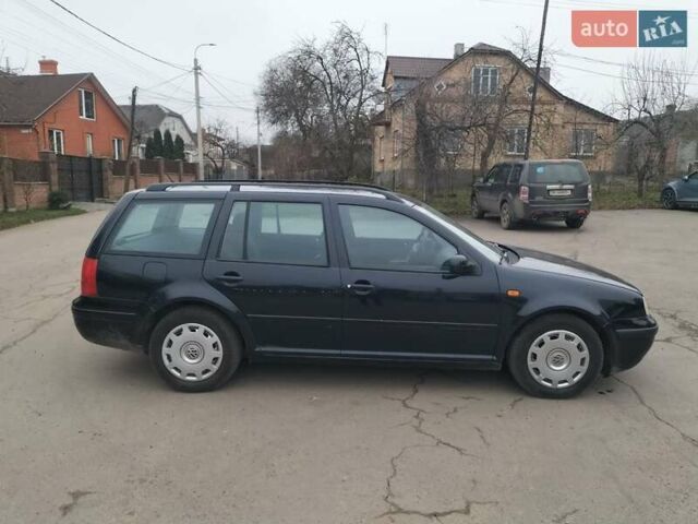 Синий Фольксваген Гольф, объемом двигателя 1.6 л и пробегом 230 тыс. км за 3799 $, фото 10 на Automoto.ua