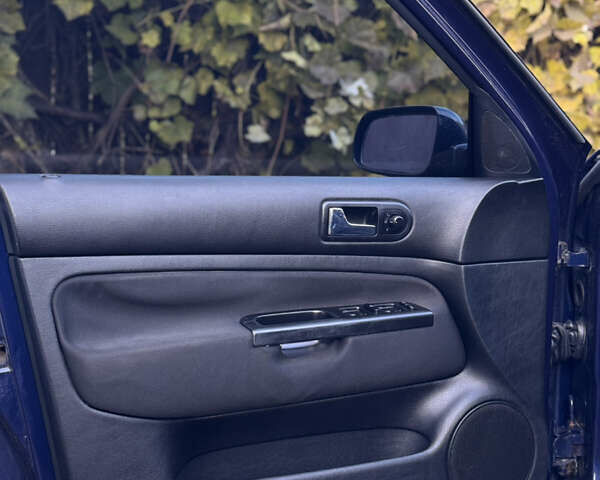 Синій Фольксваген Гольф, об'ємом двигуна 1.4 л та пробігом 404 тис. км за 3250 $, фото 29 на Automoto.ua