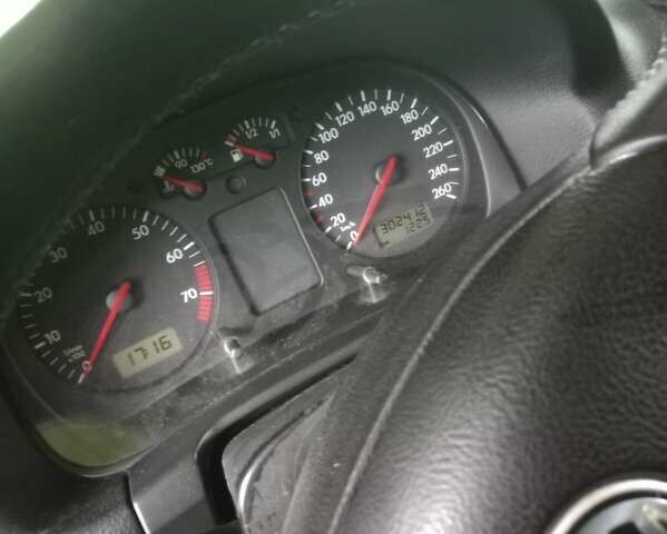 Синій Фольксваген Гольф, об'ємом двигуна 1.6 л та пробігом 302 тис. км за 3499 $, фото 12 на Automoto.ua