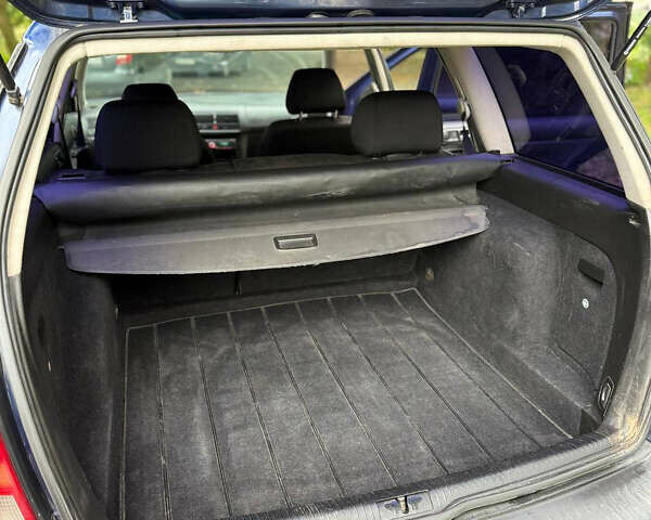 Синий Фольксваген Гольф, объемом двигателя 1.6 л и пробегом 475 тыс. км за 2500 $, фото 11 на Automoto.ua