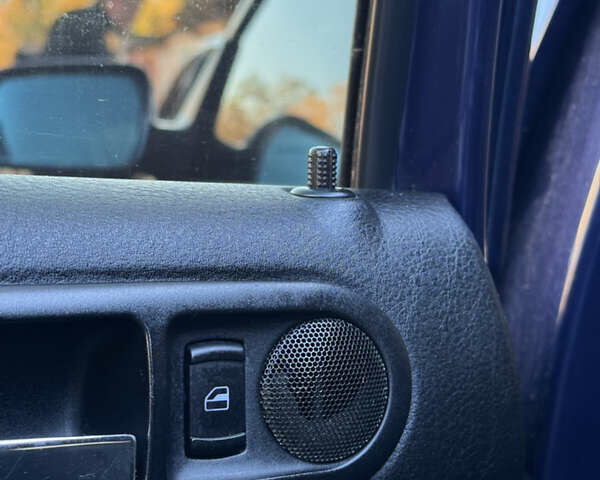 Синій Фольксваген Гольф, об'ємом двигуна 1.4 л та пробігом 404 тис. км за 3250 $, фото 49 на Automoto.ua