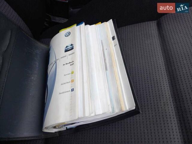 Синій Фольксваген Гольф, об'ємом двигуна 1.6 л та пробігом 258 тис. км за 4000 $, фото 35 на Automoto.ua