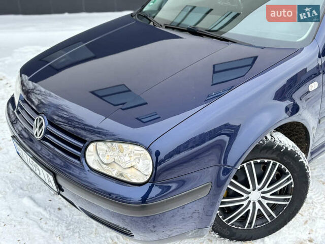 Синий Фольксваген Гольф, объемом двигателя 1.6 л и пробегом 227 тыс. км за 4700 $, фото 14 на Automoto.ua