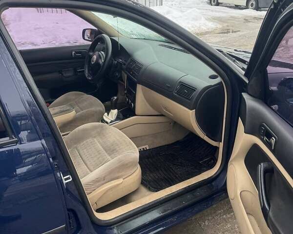 Синий Фольксваген Гольф, объемом двигателя 1.9 л и пробегом 250 тыс. км за 2222 $, фото 10 на Automoto.ua