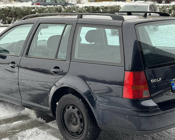 Синий Фольксваген Гольф, объемом двигателя 1.6 л и пробегом 206 тыс. км за 2700 $, фото 5 на Automoto.ua