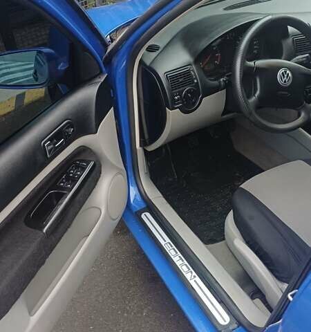 Синий Фольксваген Гольф, объемом двигателя 1.39 л и пробегом 180 тыс. км за 4100 $, фото 9 на Automoto.ua