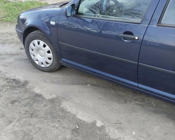 Синий Фольксваген Гольф, объемом двигателя 1.6 л и пробегом 293 тыс. км за 4700 $, фото 6 на Automoto.ua