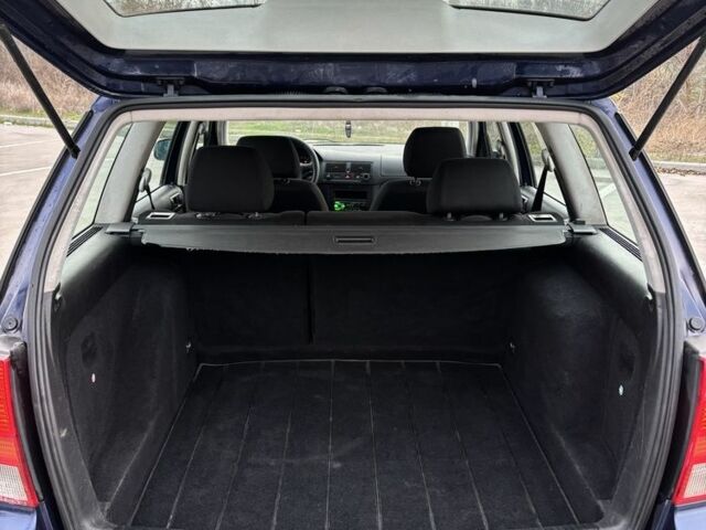 Синій Фольксваген Гольф, об'ємом двигуна 1.4 л та пробігом 240 тис. км за 4200 $, фото 10 на Automoto.ua