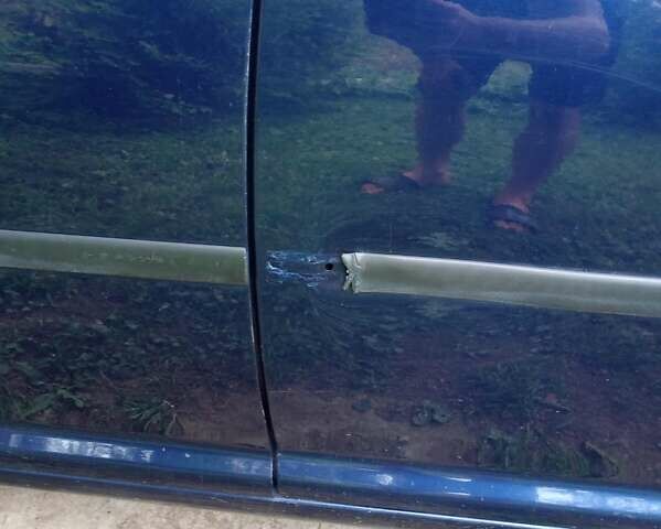 Синий Фольксваген Гольф, объемом двигателя 1.6 л и пробегом 302 тыс. км за 3399 $, фото 16 на Automoto.ua