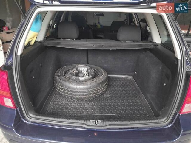 Синій Фольксваген Гольф, об'ємом двигуна 1.98 л та пробігом 316 тис. км за 4000 $, фото 12 на Automoto.ua