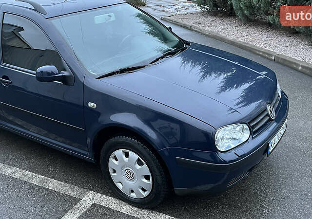 Синий Фольксваген Гольф, объемом двигателя 1.6 л и пробегом 310 тыс. км за 3600 $, фото 18 на Automoto.ua