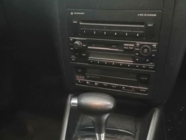 Синий Фольксваген Гольф, объемом двигателя 1.9 л и пробегом 291 тыс. км за 4800 $, фото 8 на Automoto.ua