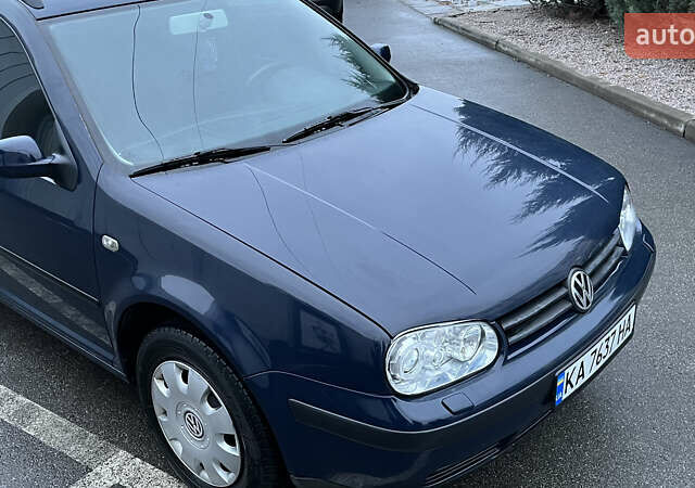 Синий Фольксваген Гольф, объемом двигателя 1.6 л и пробегом 310 тыс. км за 3600 $, фото 19 на Automoto.ua