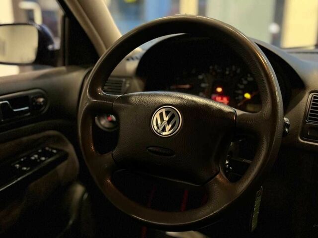 Синий Фольксваген Гольф, объемом двигателя 0 л и пробегом 245 тыс. км за 4100 $, фото 10 на Automoto.ua