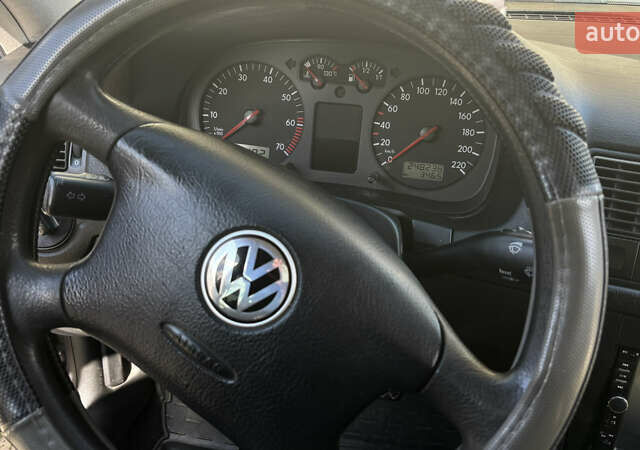 Синий Фольксваген Гольф, объемом двигателя 1.39 л и пробегом 248 тыс. км за 5150 $, фото 10 на Automoto.ua
