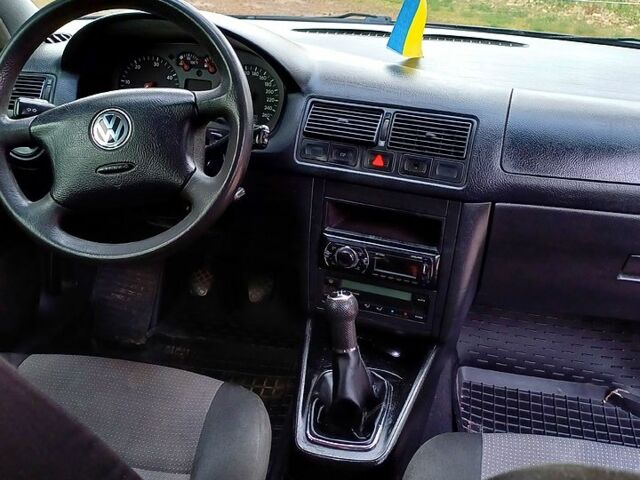 Синій Фольксваген Гольф, об'ємом двигуна 1.9 л та пробігом 400 тис. км за 4350 $, фото 2 на Automoto.ua