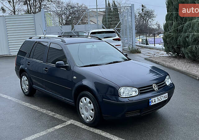 Синий Фольксваген Гольф, объемом двигателя 1.6 л и пробегом 310 тыс. км за 3600 $, фото 75 на Automoto.ua