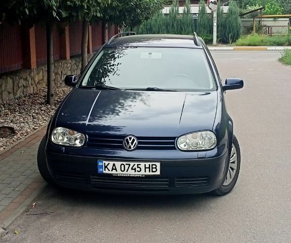 Синий Фольксваген Гольф, объемом двигателя 1.9 л и пробегом 291 тыс. км за 4800 $, фото 11 на Automoto.ua