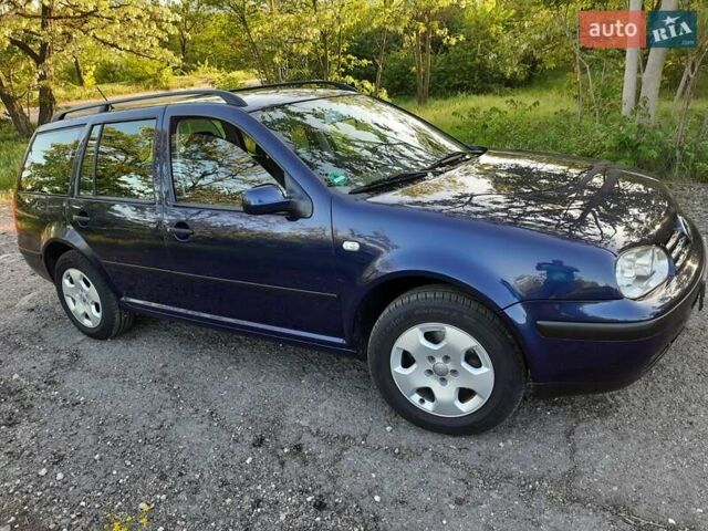 Синій Фольксваген Гольф, об'ємом двигуна 1.6 л та пробігом 305 тис. км за 4700 $, фото 1 на Automoto.ua