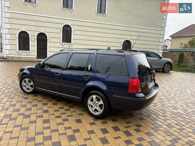 Синий Фольксваген Гольф, объемом двигателя 1.6 л и пробегом 232 тыс. км за 3800 $, фото 3 на Automoto.ua