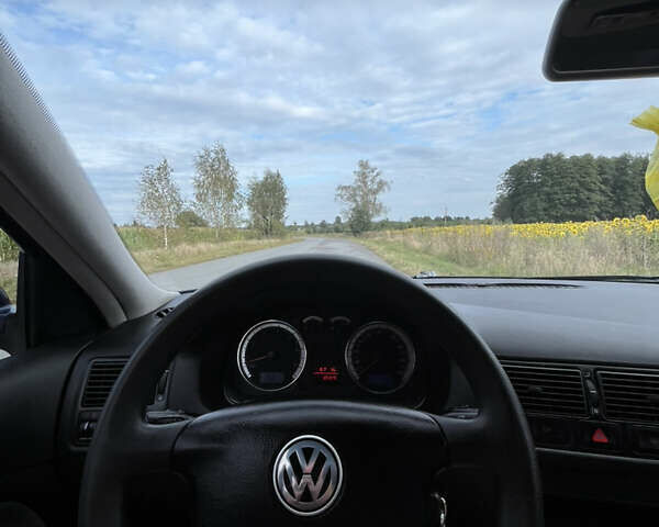 Синий Фольксваген Гольф, объемом двигателя 1.6 л и пробегом 221 тыс. км за 4600 $, фото 26 на Automoto.ua