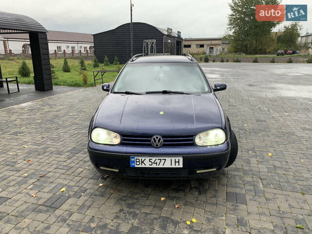 Синий Фольксваген Гольф, объемом двигателя 1.6 л и пробегом 286 тыс. км за 4200 $, фото 6 на Automoto.ua