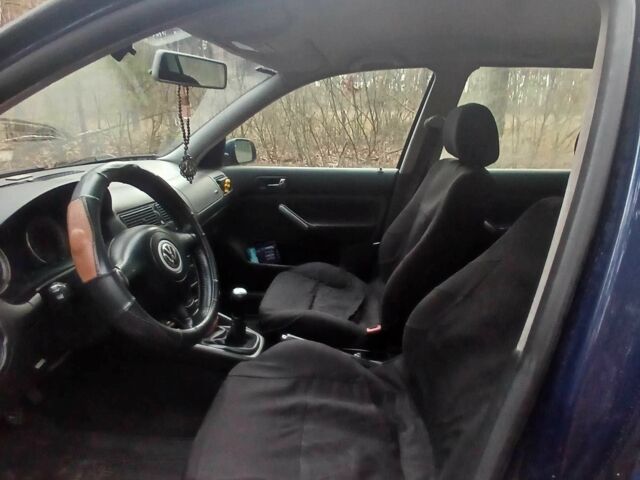 Синій Фольксваген Гольф, об'ємом двигуна 2 л та пробігом 311 тис. км за 4950 $, фото 7 на Automoto.ua