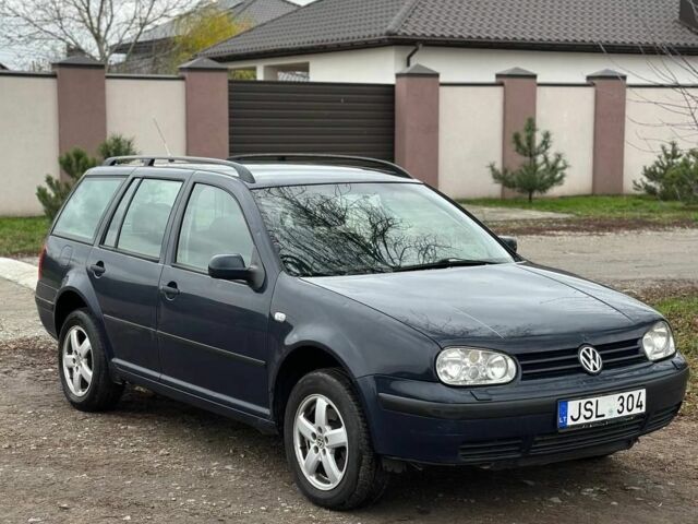 Синий Фольксваген Гольф, объемом двигателя 1.9 л и пробегом 250 тыс. км за 1600 $, фото 1 на Automoto.ua