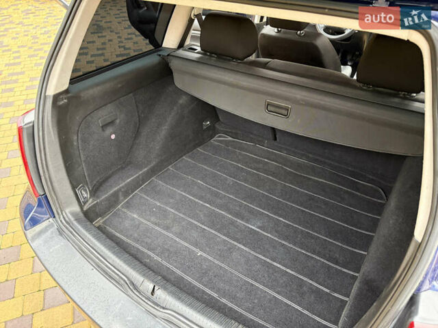 Синий Фольксваген Гольф, объемом двигателя 1.6 л и пробегом 232 тыс. км за 3800 $, фото 17 на Automoto.ua