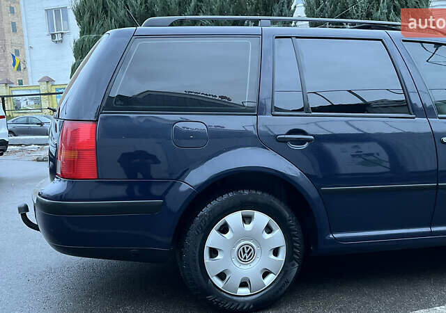 Синий Фольксваген Гольф, объемом двигателя 1.6 л и пробегом 310 тыс. км за 3600 $, фото 39 на Automoto.ua