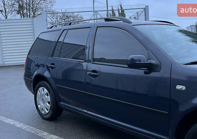 Синий Фольксваген Гольф, объемом двигателя 1.6 л и пробегом 310 тыс. км за 3600 $, фото 42 на Automoto.ua