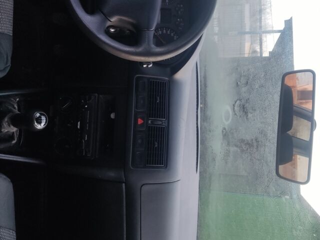 Синий Фольксваген Гольф, объемом двигателя 1.6 л и пробегом 215 тыс. км за 4000 $, фото 1 на Automoto.ua