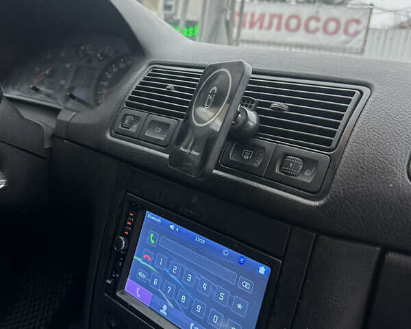 Синий Фольксваген Гольф, объемом двигателя 1.9 л и пробегом 358 тыс. км за 3750 $, фото 6 на Automoto.ua