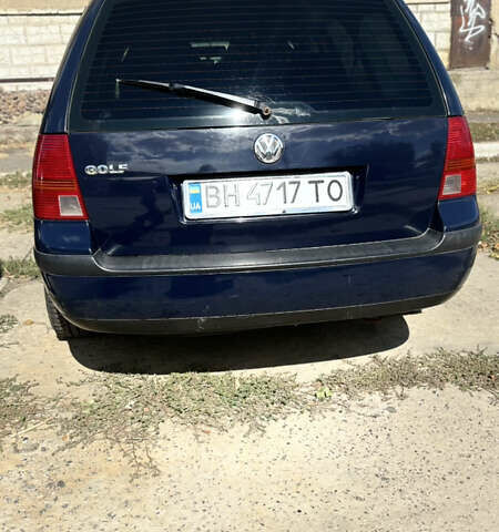Синий Фольксваген Гольф, объемом двигателя 1.39 л и пробегом 248 тыс. км за 5150 $, фото 1 на Automoto.ua