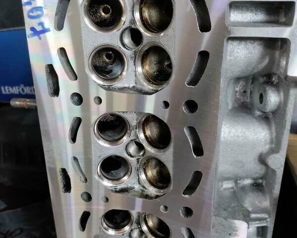 Синій Фольксваген Гольф, об'ємом двигуна 1.6 л та пробігом 305 тис. км за 4700 $, фото 8 на Automoto.ua