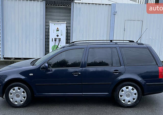 Синий Фольксваген Гольф, объемом двигателя 1.6 л и пробегом 310 тыс. км за 3600 $, фото 13 на Automoto.ua