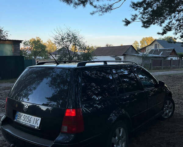 Синий Фольксваген Гольф, объемом двигателя 1.6 л и пробегом 333 тыс. км за 3800 $, фото 3 на Automoto.ua